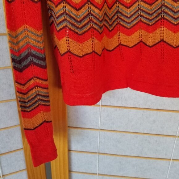 BB Dakota Chevron Stripe V-Neck Sweater Size Medium Colorful Long Sleeves Orange - Picture 9 of 9